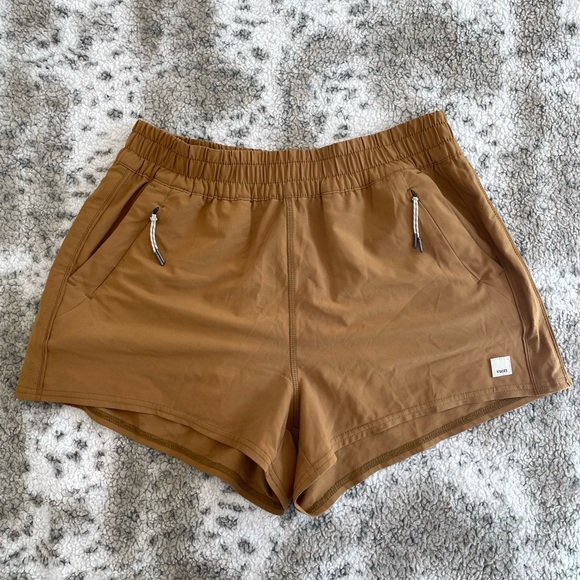 Vuori Pants - Vuori dash 2.0 shorts